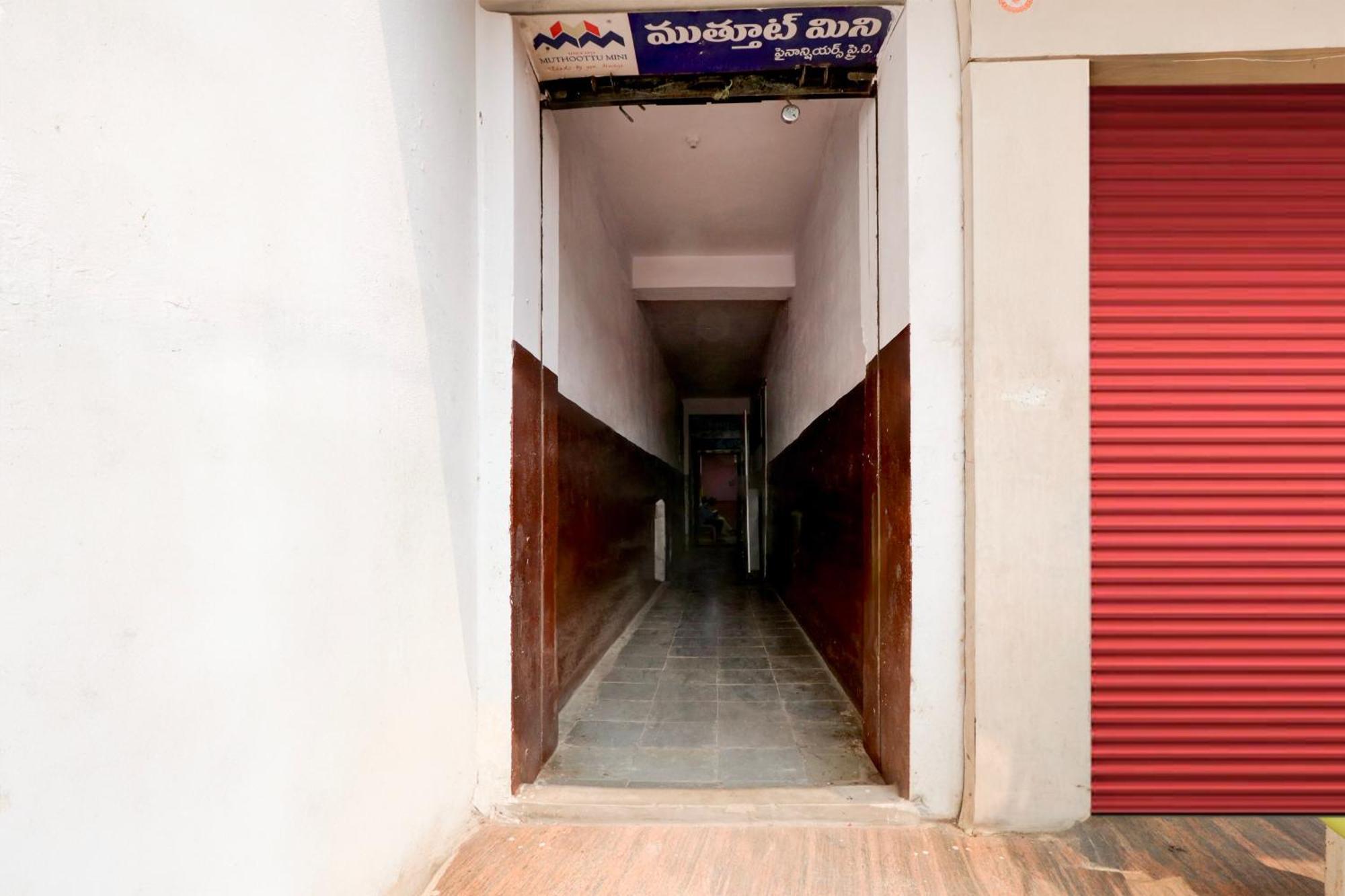 Spot On Hotel Aaraadhya Residency Hyderabad Exterior photo