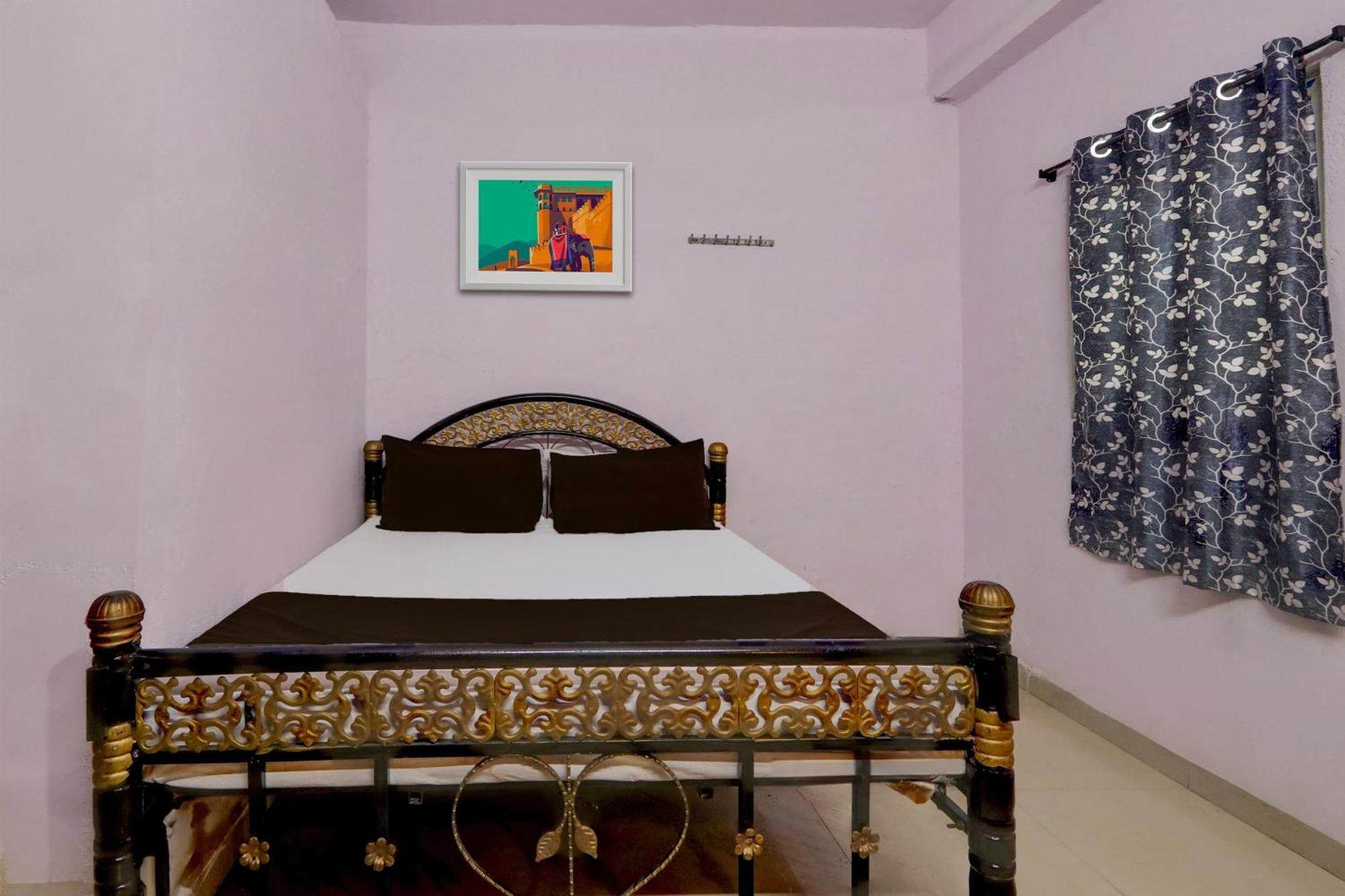 Spot On Hotel Aaraadhya Residency Hyderabad Exterior photo