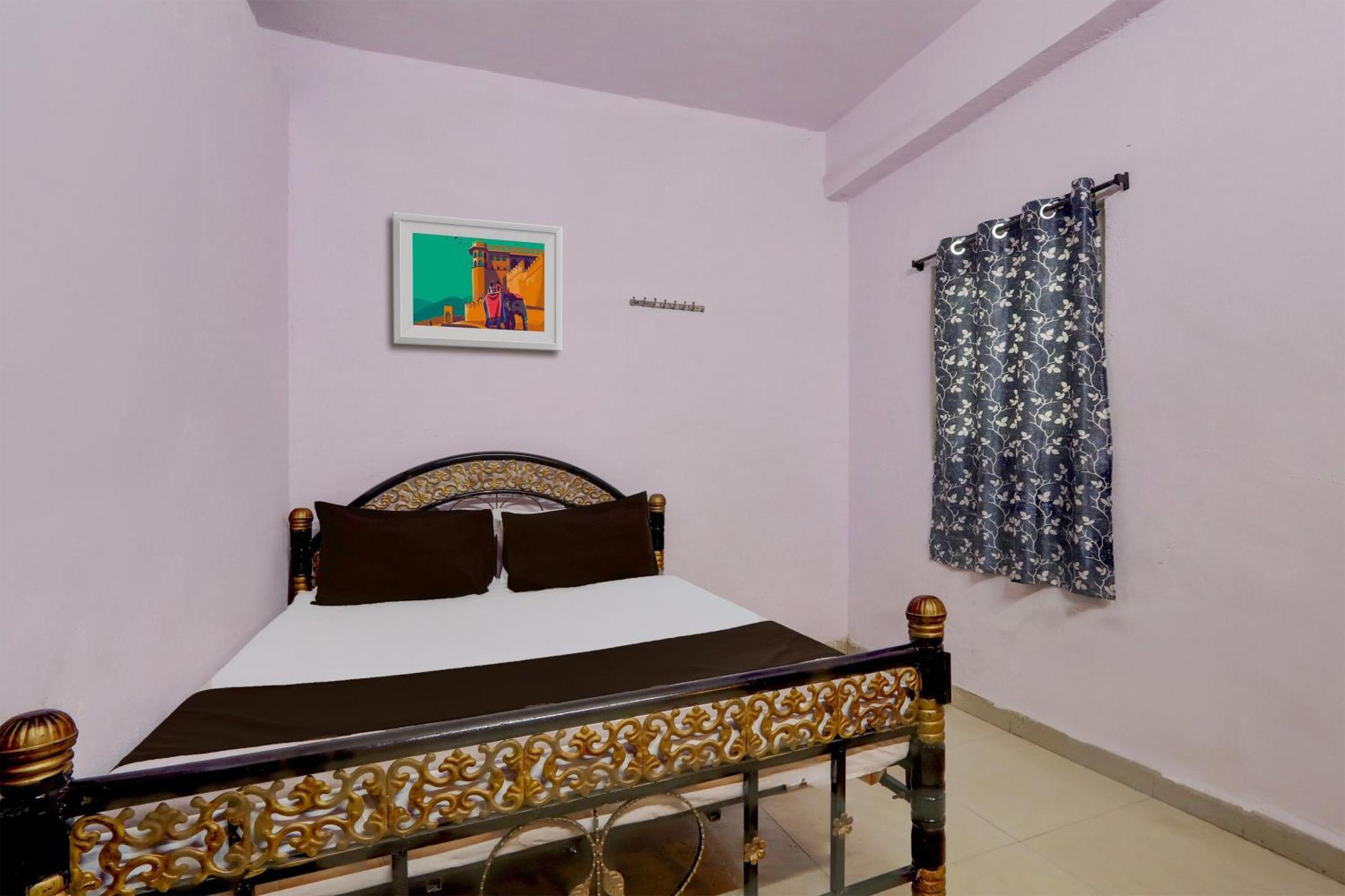 Spot On Hotel Aaraadhya Residency Hyderabad Exterior photo