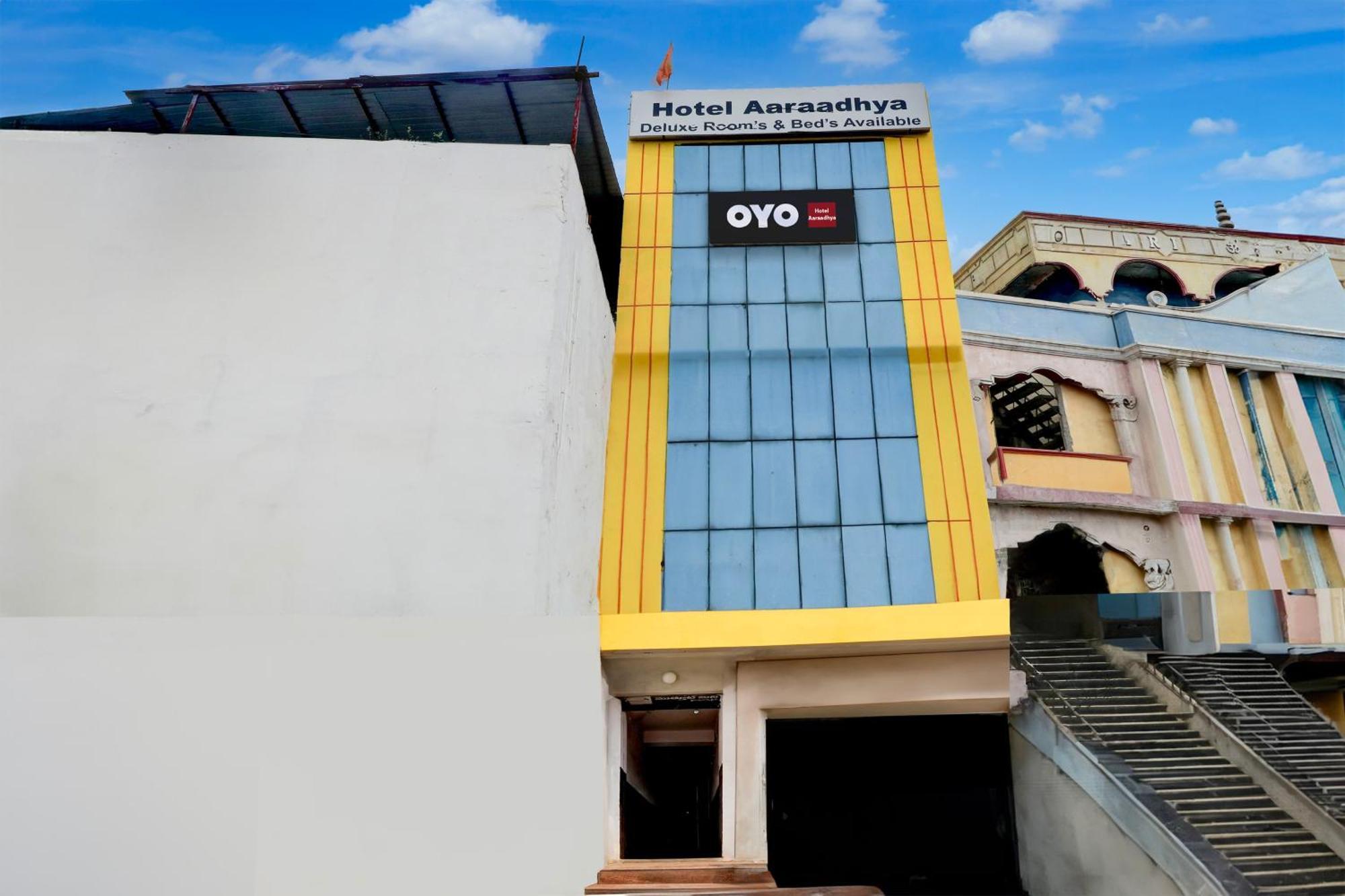 Spot On Hotel Aaraadhya Residency Hyderabad Exterior photo